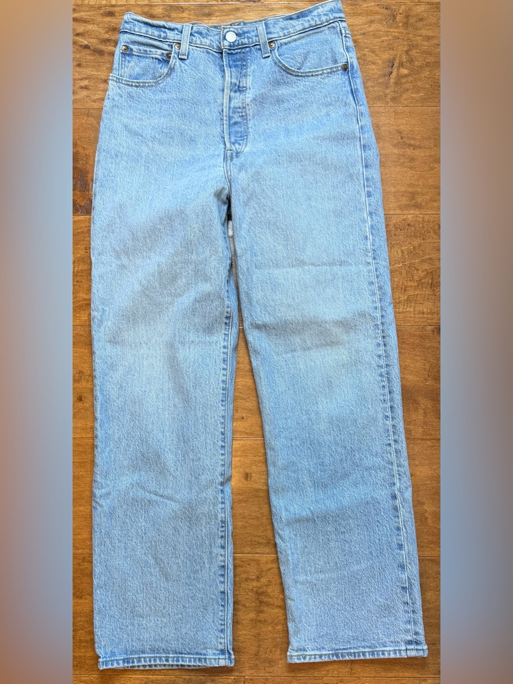 Levi’s Premium Ribcage Straight Jeans 28 High Rise Button Fly Light Wash